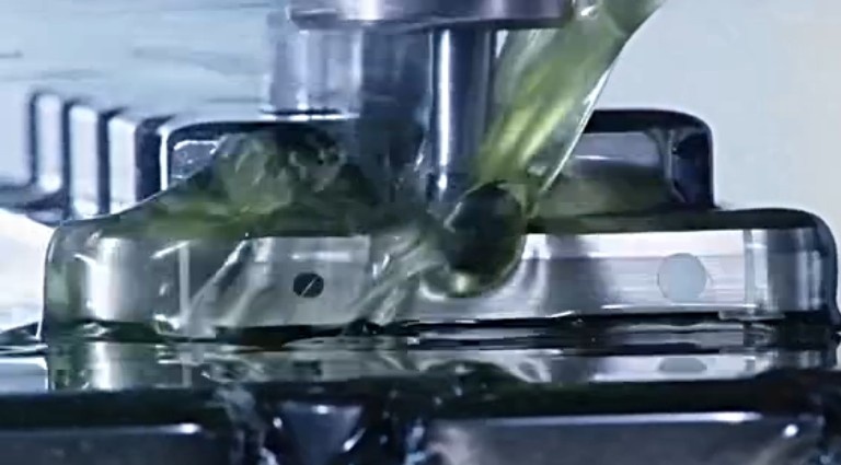 小米4、魅族MX4手機(jī)外殼加工用的是什么切削液？